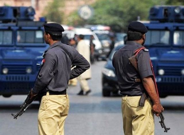 Police Crackdown in Karachi Results in Arrest of Seven Suspects