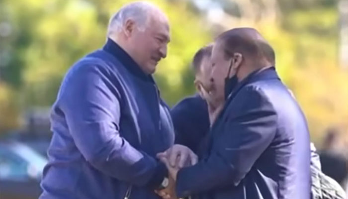 Nawaz Sharif interacts Belarusian President Lukashenko in Murree