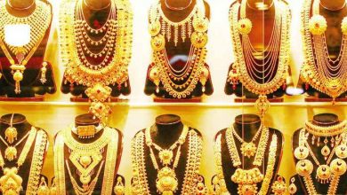 Gold prices dip as yields rise