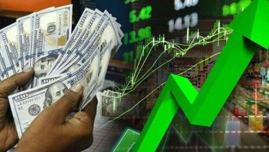 Stocks Surge as Dollar Weakens in Pakistan's Financial Market