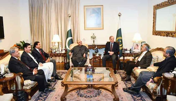 President Zardari & PM Shehbaz Sharif Vow to Address Legal Issues with Political Consensus