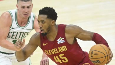 Donovan Mitchell takes over in fourth as Cavaliers beat Celtics