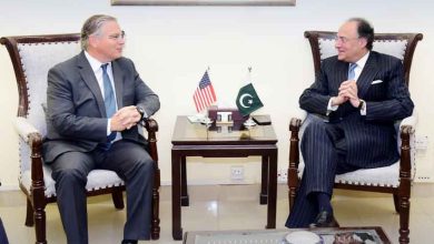 Minister Aurangzeb, US envoy discuss economic reforms, bilateral cooperation