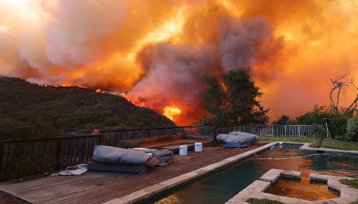 Los Angeles Wildfires: Death Toll Rises to 16 as Flames Continue to Spread