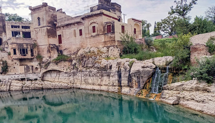 Pakistan Issues Visas to Indian Pilgrims for Katas Raj Visit