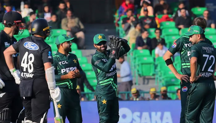 New Zealand set Pakistan 331-Run target in Tri-Nation ODI opener