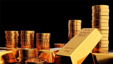 Gold prices dip by Rs3,300 per tola in Pakistan