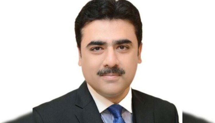 PSB to Distribute 25,000 Track Suits Among Public School Students, Says DG Yasir Pirzada