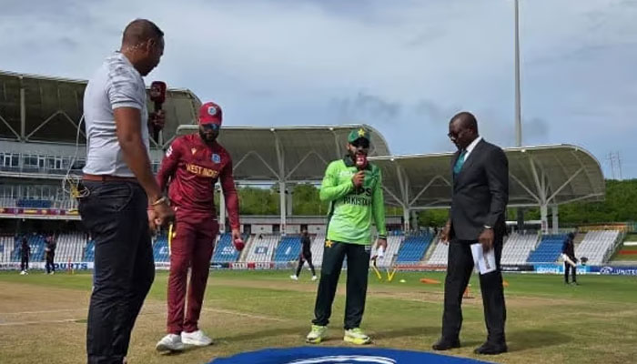 Pakistan win toss and elect to bowl first against West Indies in third ODI