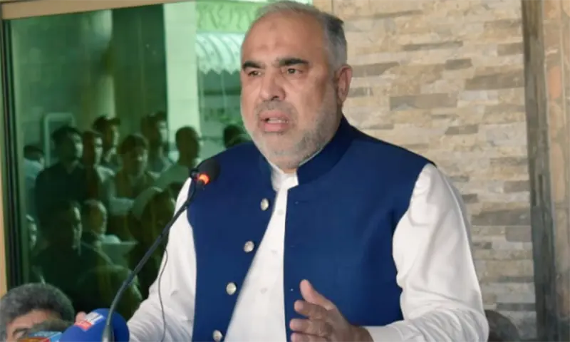 Islamabad ATC issues bailable arrest warrant for Asad Qaiser over the 2023 PTI FJC clashes; police arrests ongoing.