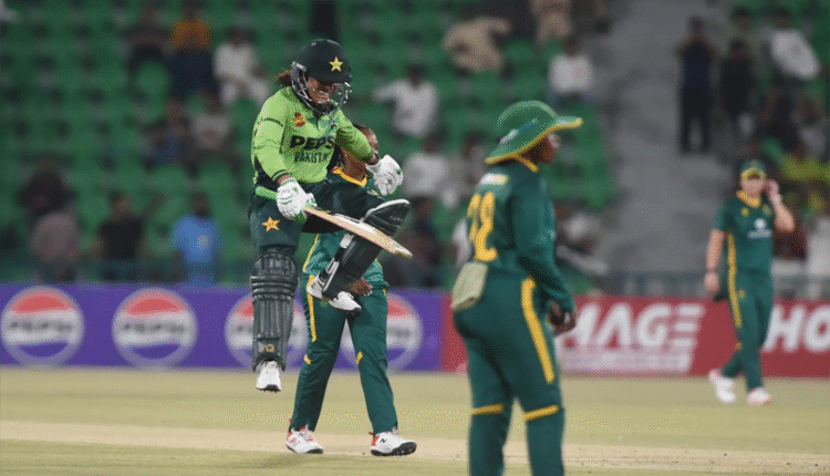 Sidra Ameen's Unbeaten Century Powers Pakistan to 255 in First ODI Against South Africa