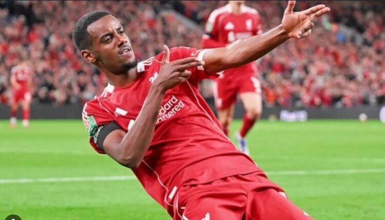 Isak scores first Liverpool goal in League Cup win, Chelsea survive scare