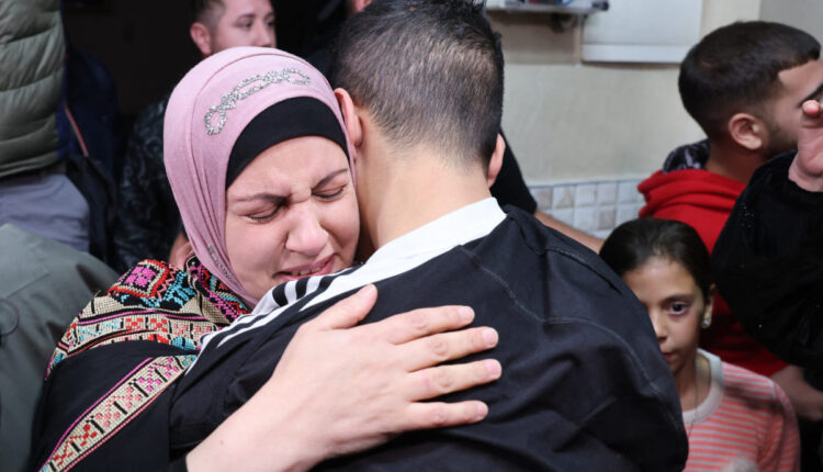 Hostage Exchange Ceasefire Begins Gaza Crisis Trump Mediation Prisoner Release