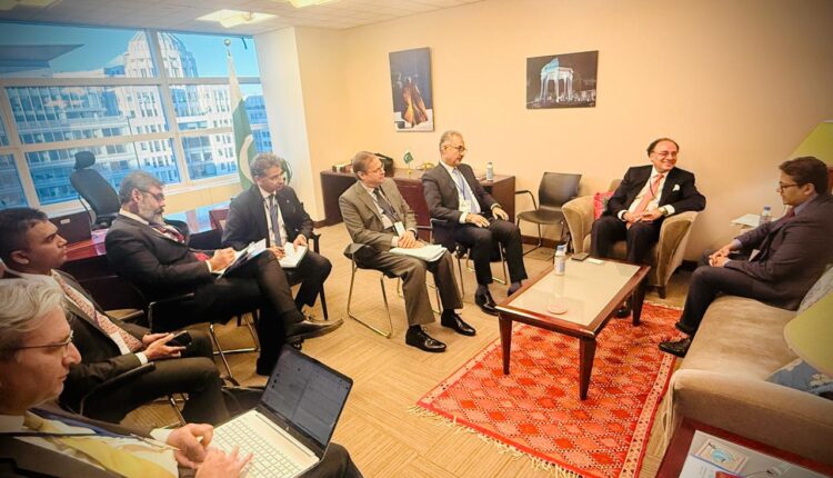 Pakistan, China Reaffirm Economic Partnership, Explore Investment in Key Sectors