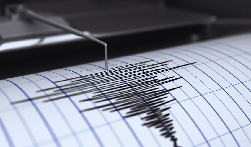 Karachi residents feel earthquake tremors.