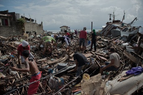 Philippines Earthquake Tsunami Warning Natural Disaster Quake Damage Emergency Response