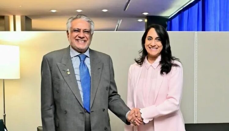 Canada and Pakistan agree on canola exports and investment protection. New deal opens markets, strengthens bilateral trade and energy cooperation.