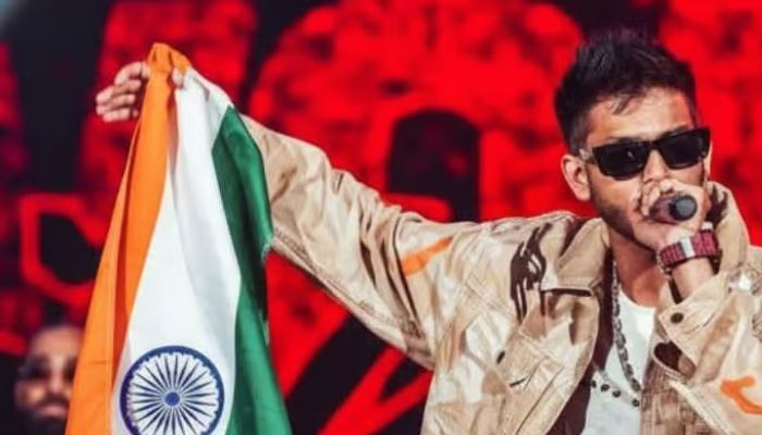Talha Anjum says ‘sorry’ to angry Pakistanis after waving Indian Flag