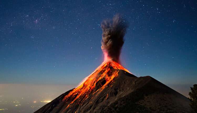 Japan’s Sakurajima Volcano Erupts Again, Forcing Cancellation of Over 30 Flights