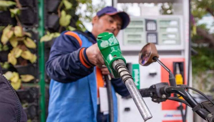 Govt Announces New Petrol Prices in Pakistan for Next 15 Days