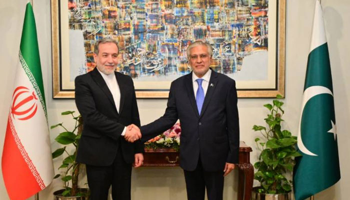 Pakistan, Iran Discuss Bilateral Ties and Regional Developments