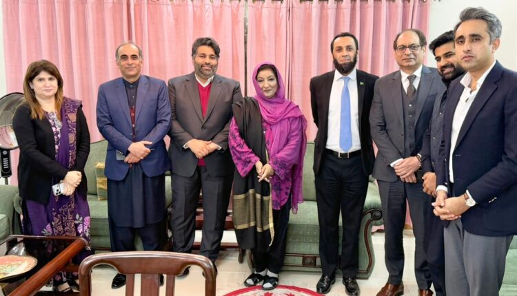 Atta Tarar Brings Back Ishrat Fatima to Train Next Generation at PTV