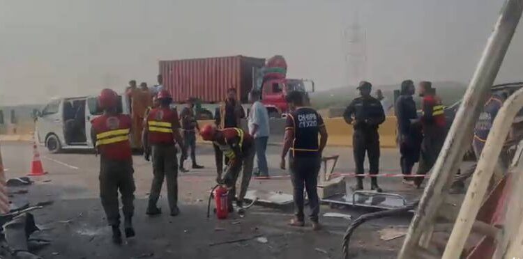 M9 Motorway Karachi Accident Road Safety Motorway Crash