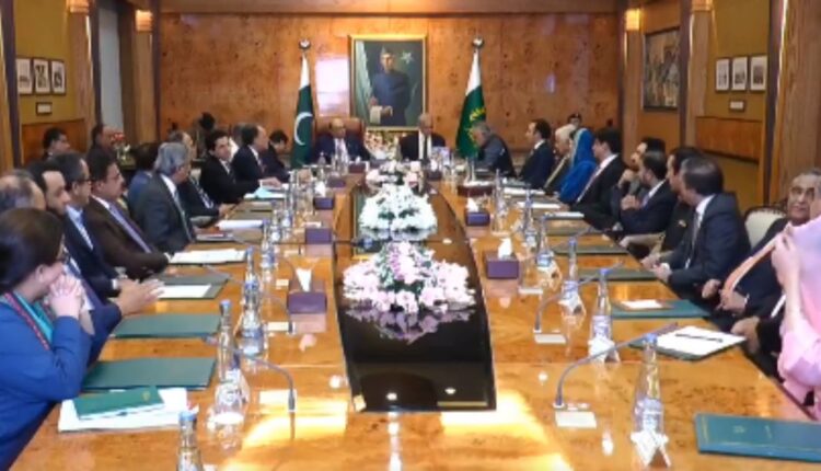 No smart lockdown; government opts for coordinated strategy