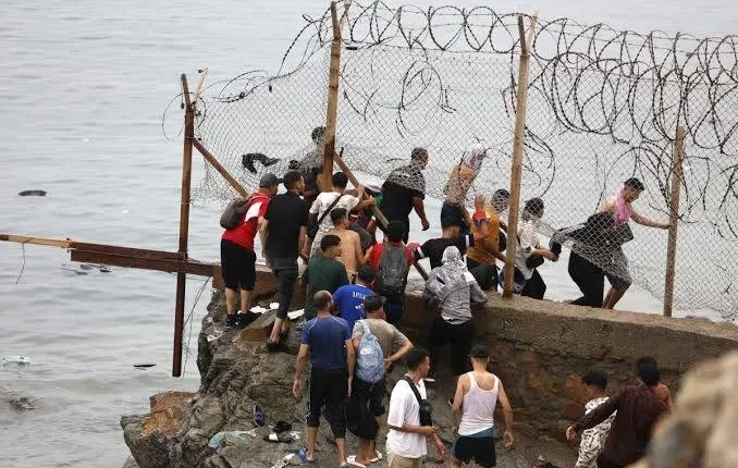 #SpainMoroccoBorder #CeutaCrisis #MigrationNews