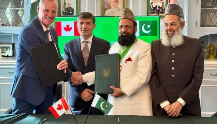 Officials from Pakistan’s CPSP and Canada’s RCPSC attend a welcoming ceremony at the High Commission of Pakistan in Ottawa following the signing of an MoU to strengthen postgraduate medical education and training.